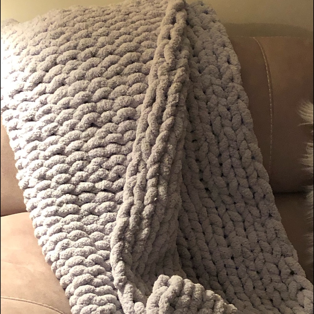 Chenille Knotty Blanket